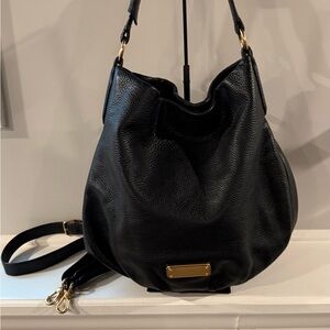 Marc Jacobs Classic Q Hillier Hobo bag in black pebbled leather